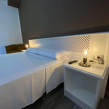 Cassandra فندق Buzanada