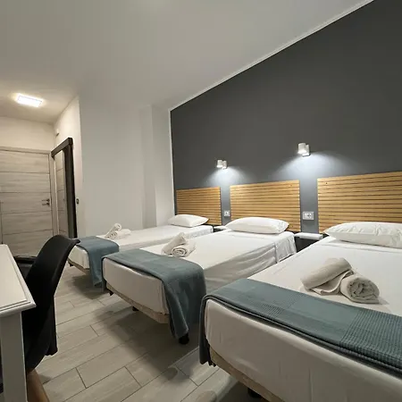 Cassandra * Buzanada