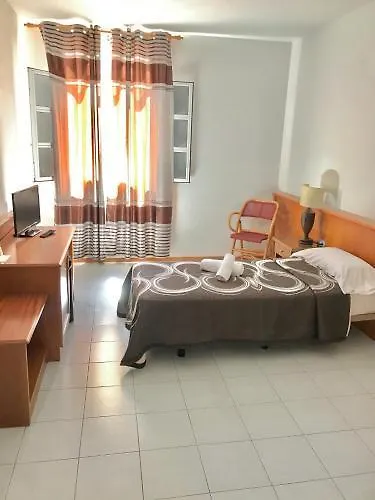 מלון Cassandra Buzanada