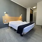 Cassandra فندق *