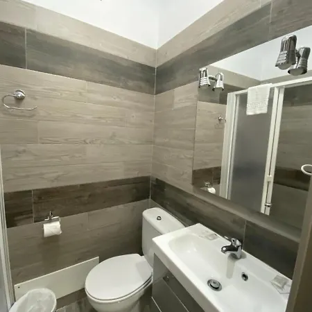 Cassandra Hotel Buzanada