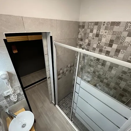 Hotel Cassandra Buzanada